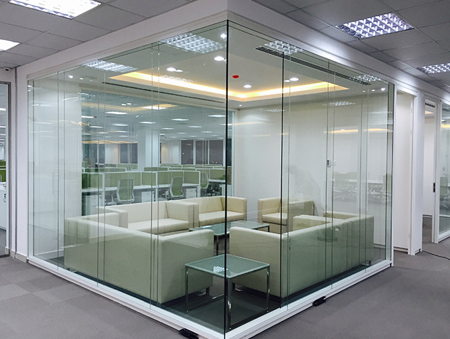 全景玻璃隔断